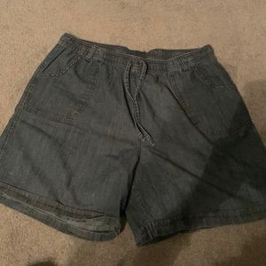 They have been worn  not many times and trying to look for a new pair